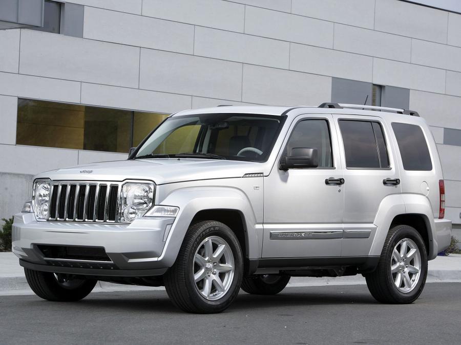  Jeep Cherokee Limited CRD 2007 года  (фото 12 из 30)